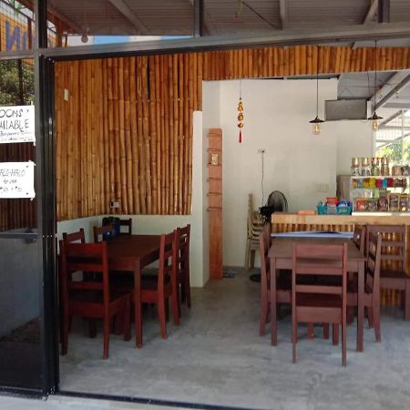 Lr Hostel And Cafe Moalboal Ngoại thất bức ảnh